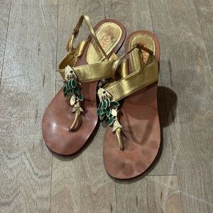 Michel Kors Gold Heels with Green / Gold Fish Embellishment Size 11W